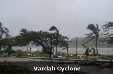 Cyclone Vardah begins landfall