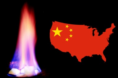 China produces flammable ice/natural gas from methane hydrate