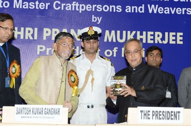 28 awardees honoured with national craftspersons award
