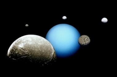 2 new moons may be orbiting Uranus!