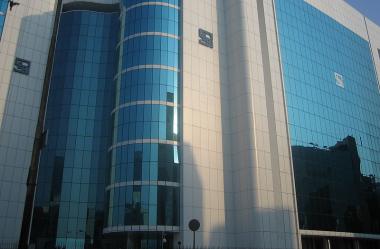 SEBI committee seeks to boost capital market regulator