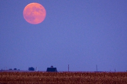 Is Harvest Moon in the US a Supermoon?